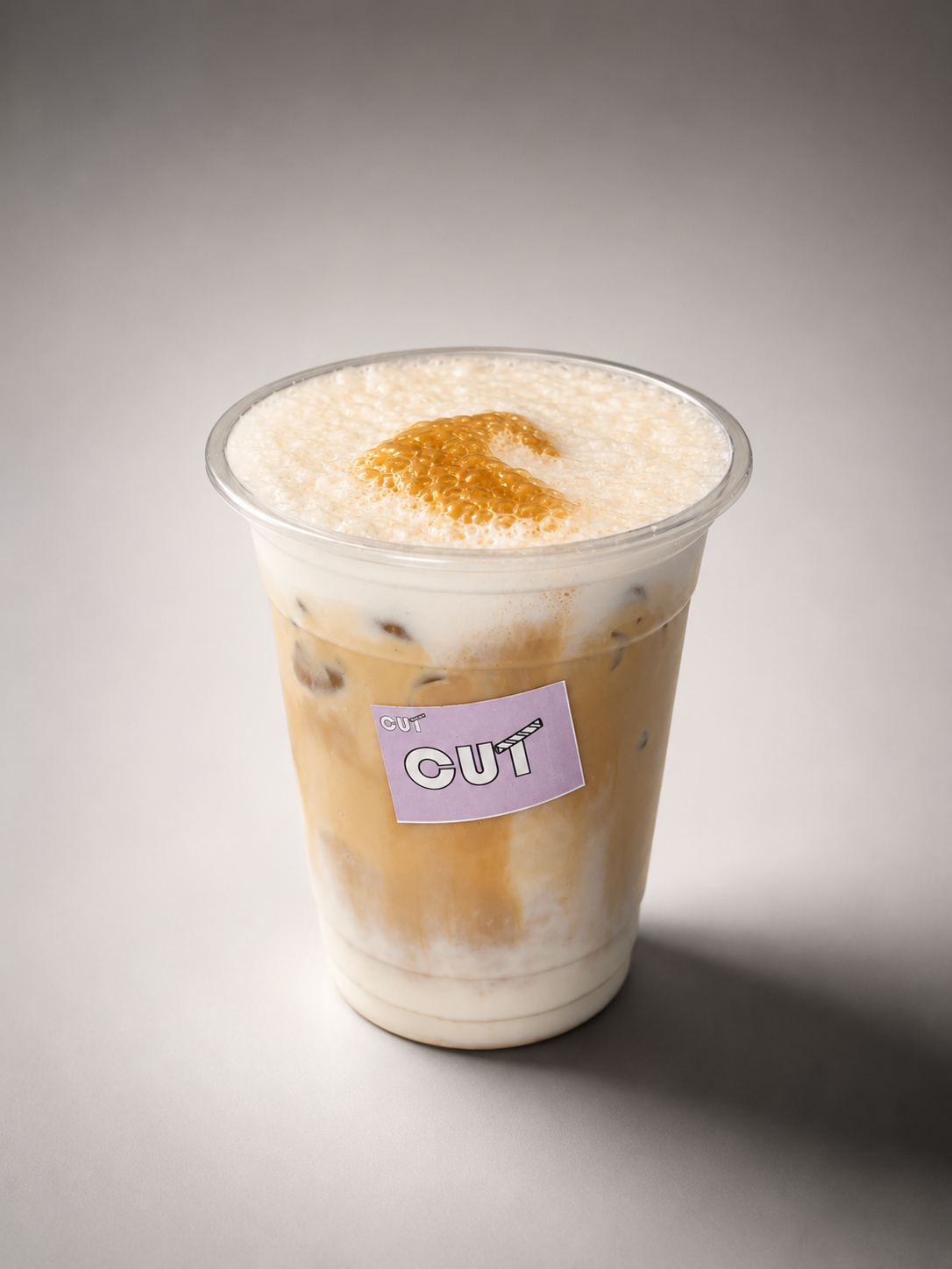 ايسد شكن Iced Shaken White Mocha